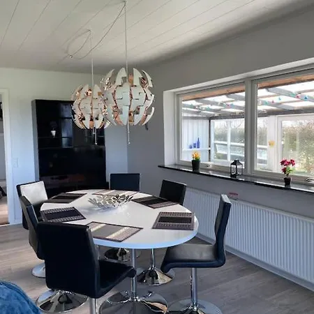 I Lille Lokalsamfund Willa *