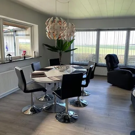 I Lille Lokalsamfund Vila Jelling